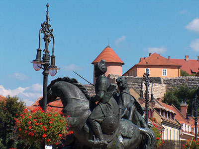 Dobó tér (forrás: eger.hu)