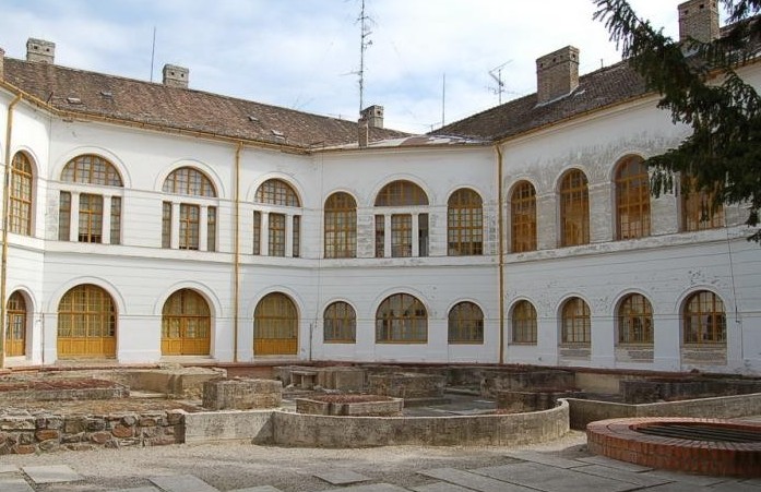 Vármegyeháza, Szekszárd (forrás: szekszard.hu)